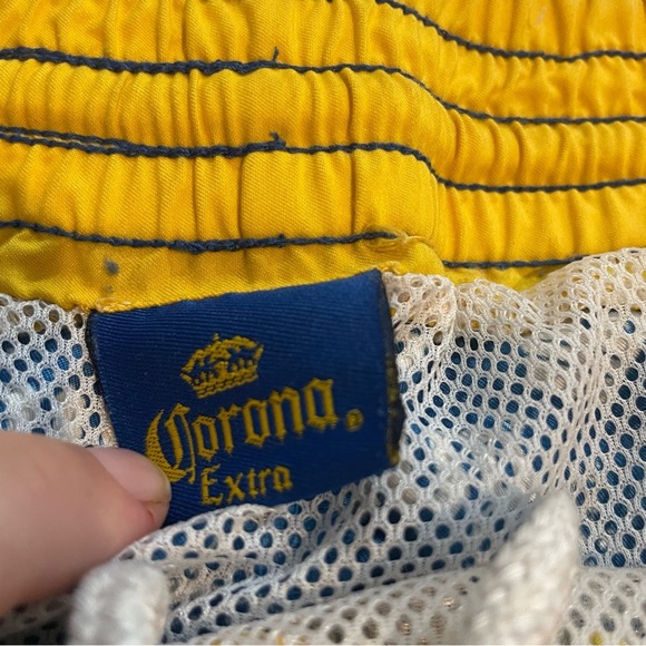 Corona Swim Trunks Men’s XL Blue Yellow Netted Lined Summer Beach Travel Beer - Picture 3 of 8